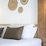 Vinedo Luxury Escape Aparthotel Kythnos